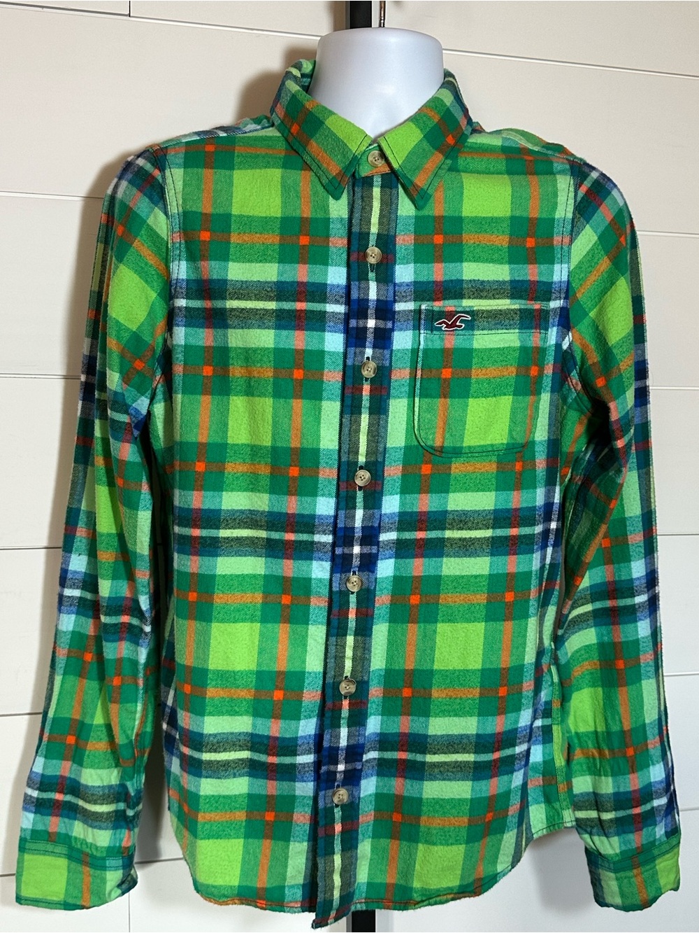 Hollister Men’s Green Plaid Flannel Button-Down Shirt